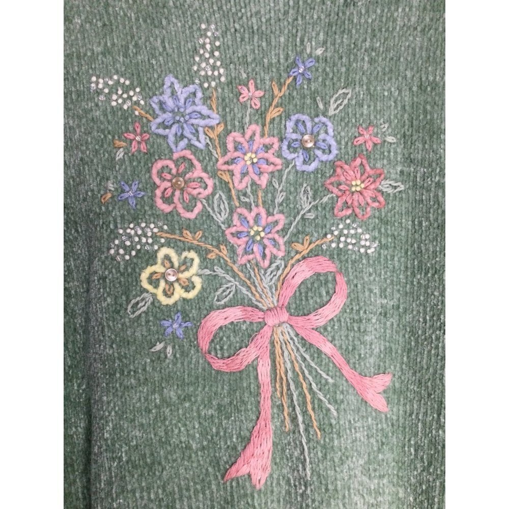 Vintage womens sweater embroidered flowers bouquet grannycore pastel - Picture 2 of 8